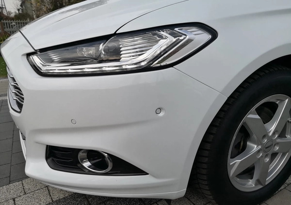 Ford Mondeo cena 68880 przebieg: 144000, rok produkcji 2018 z Krosno małe 301